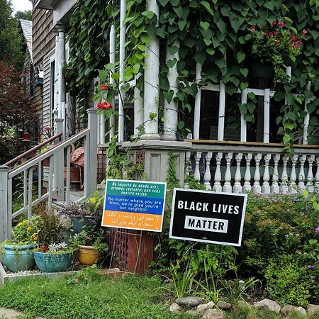Bed and Breakfast The One Cat Brattleboro Zewnętrze zdjęcie
