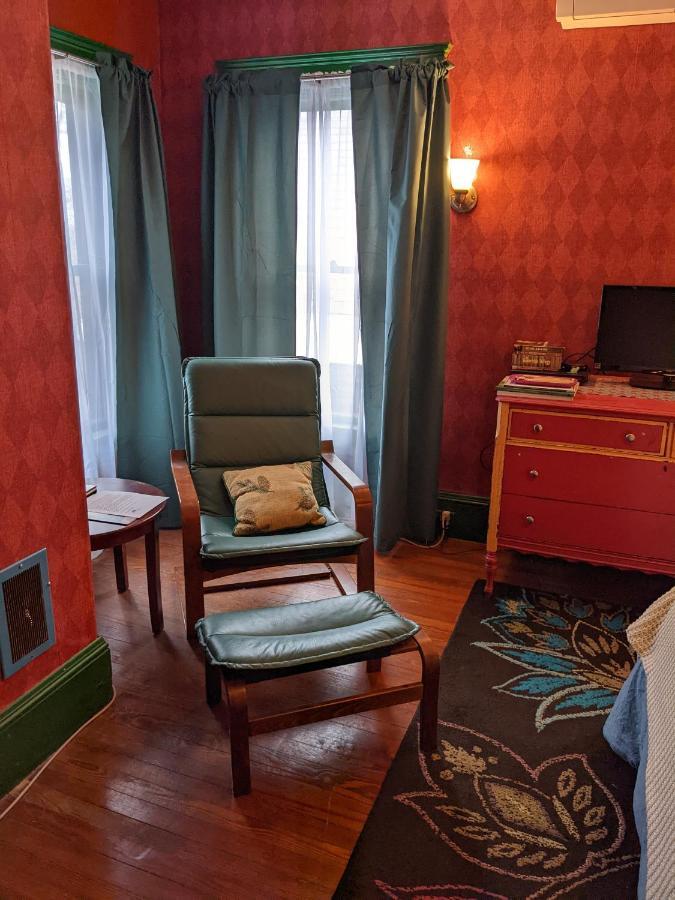 Bed and Breakfast The One Cat Brattleboro Zewnętrze zdjęcie